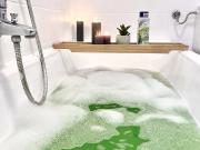 EMERALD APARTMENT: FREE PARKING + NETFLIX + BATHTUB,...