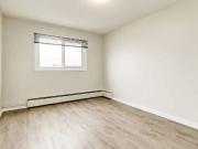 Emerald Vista 1 Bedroom Apartment for Rent at 10930 83...