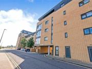 Empire Way, Cardiff CF11, 2 bed flat to rent, £1,150 pcm...