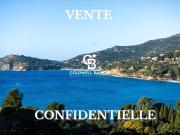 Emplacement exceptionnel Murs et fonds restaurant...