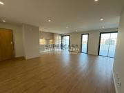 EMPREENDIMENTO RADICAL I T3 Novo com Terraço e Garagem...