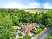 Emsworth Common Road, Havant, 3 Bedroom Semi detached
