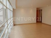 En 1er piso, a media cuadra de Parque San Lorenzo