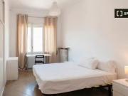 Bonito Amplia habitación en piso de 14 habitaciones en...