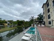 En alquiler amplio departamento en Laguna Club