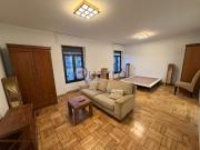 En alquiler amplio piso en el centro de la ciudad ideal...