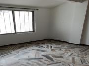 En Alquiler Apartaestudio En Casa En El Barrio Santa...