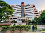 En Alquiler Apartamento en Valle Arriba. Baruta Caracas