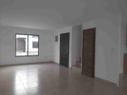 EN ALQUILER CASA 2 PLANTAS EN LOS PRADOS, VIA A SALITRE