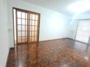 EN ALQUILER DEPARTAMENTO DE 3 DORMITORIOS EN RIOJA AL 1000