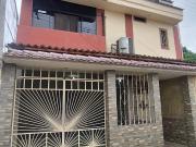 En alquiler departamento de 3 dormitorios en Samanes 6. PC