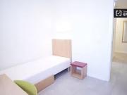 ¡Oferta! Habitación en apartamento de 3 habitaciones en...