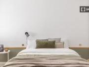 ¡Renta! Habitación en piso compartido de 7 camas en...