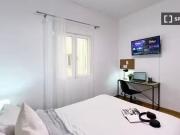 Barato Habitación en piso compartido de 7 habitaciones...