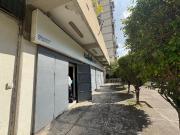 EN ALQUILER LOCAL A PIE DE CALLE EN EL MARQUÉS