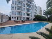 En alquiler lujoso departamento con vista al Rio en Isla...