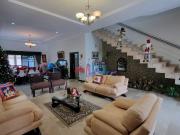 En alquiler moderna casa esquinera FULL AMOBLADA con...