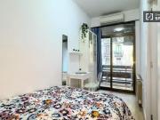 Acogedor Se alquila habitación en apartamento de 5...