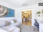 ¡Recién llegado! Se alquila habitación en piso...