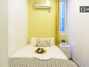 Nuevo Se alquila habitación en piso de 10 habitaciones...