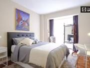 ¡Renta! Se alquila habitación en piso de 12 habitaciones...