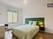 ¡Renta! Se alquila habitación en piso de 6 habitaciones...