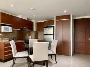 En Alquiler: Suite Amoblada con Parqueo, Edif....