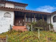 En arriendo amplia casa en condominio Valles del Mauco a...