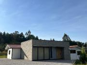 En arriendo casa de campo con Cancha de Tenis y Amplio...