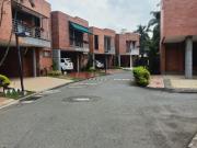 En Arriendo Casa en Polo Club Sur de Cali Barrio Ciudad...