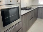 EN ARRIENDO LINDA CASA 3D2B EN CONDOMINIO CHICUREO