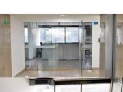 EN AVENIDA DE CHILE ARRIENDO OFICINA PISO ALTO