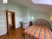 En Burgos. Se alquila apartamento dúplex en Venerables....
