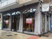 En Burgos. Se alquila local en esquina, en Plaza España