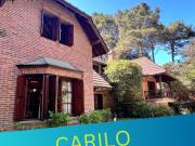 EN CARILO, CLASICO CHALET EN EXCELENTE UBICACIÓN