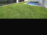 En Delucias en priv con portón eléctrico