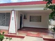 En el centro amueblada con garage jardin 20 m de frente...