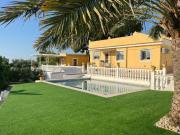 En el corazón de El Moralet, rodeada de naturaleza y en...