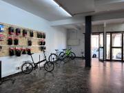 En exclusiva local comercial en venta con posibilidad de...