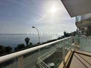 En exclusivité deux pièces avec terrasse, magnifique vue...