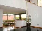 En exclusivo condominio a un costado de Walmart Las Aguilas