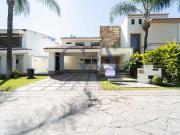 En Las Rosas. Valle Real casa en Renta