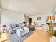 En location Appartement 2 pièces 55 m