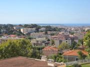 En location Appartement 2 pièces 58 m