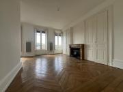 En location Appartement 2 pièces 58 m