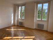En location Appartement 2 pièces 64 m
