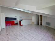 En location Appartement 2 pièces 65 m