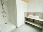 En location Appartement 2 pièces 75 m