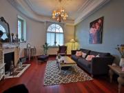 En location Appartement 3 pièces 101 m