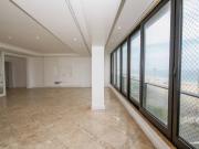 En location Appartement 3 pièces 320 m